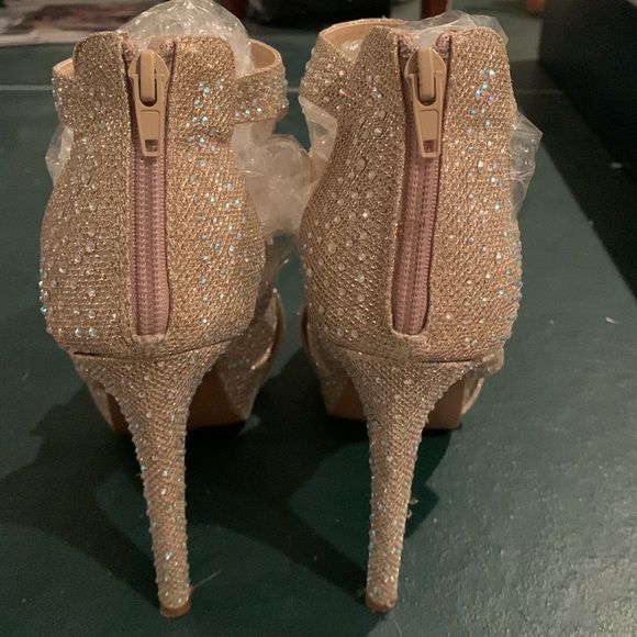 Glitter Encrusted Heels by Charlotte Russe - Picture 2 of 12